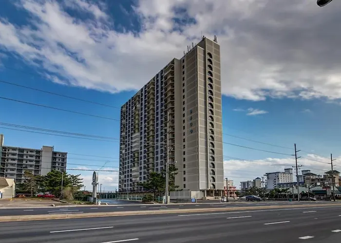 9400 Unit 1608